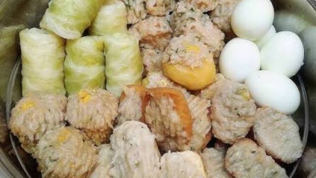 Siomay Camilan Favorit dengan Saus Kacang yang Menggoda
